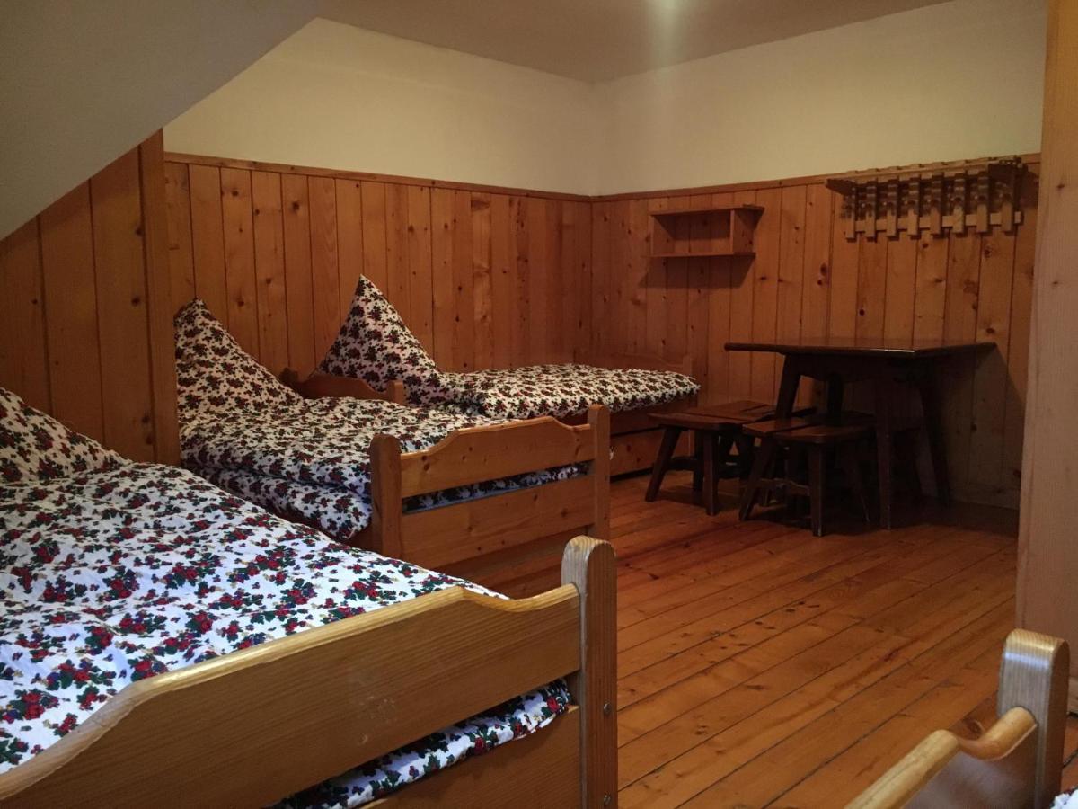 Schronisko Gorskie Pttk Na Jaworzynie Krynickiej Krynica-Zdrój Esterno foto
