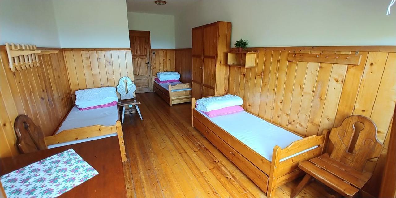 Schronisko Gorskie Pttk Na Jaworzynie Krynickiej Krynica-Zdrój Esterno foto